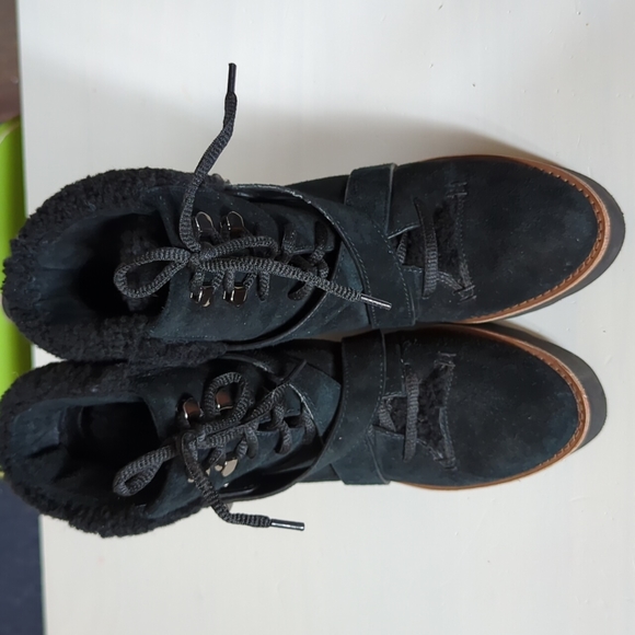 Coach Kenna Black Suede Shearling Wedge Bootie 8B - Picture 4 of 9